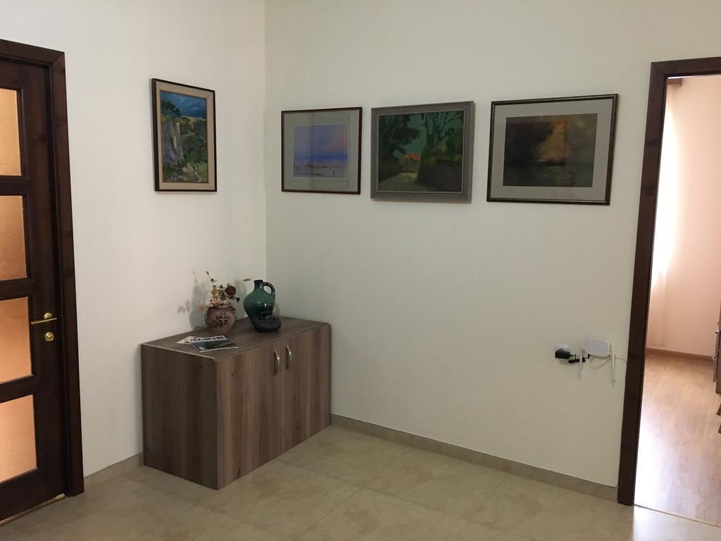 Art Guesthouse Jerevan Buitenkant foto